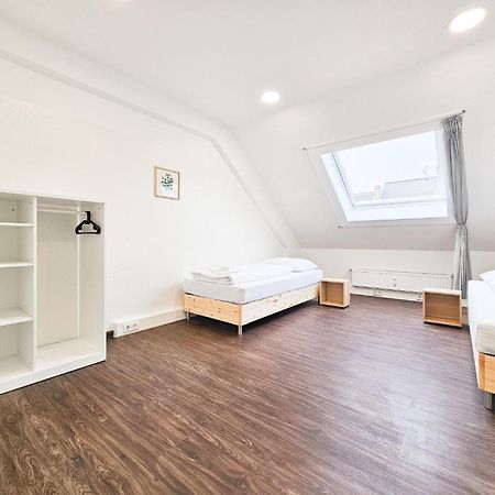 Raj Living - City Center Apartments With 5 Rooms - 10 Min Messe Dus Dusseldorf Luaran gambar