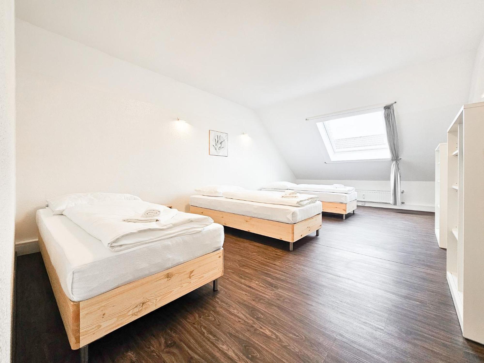Raj Living - City Center Apartments With 5 Rooms - 10 Min Messe Dus Dusseldorf Luaran gambar
