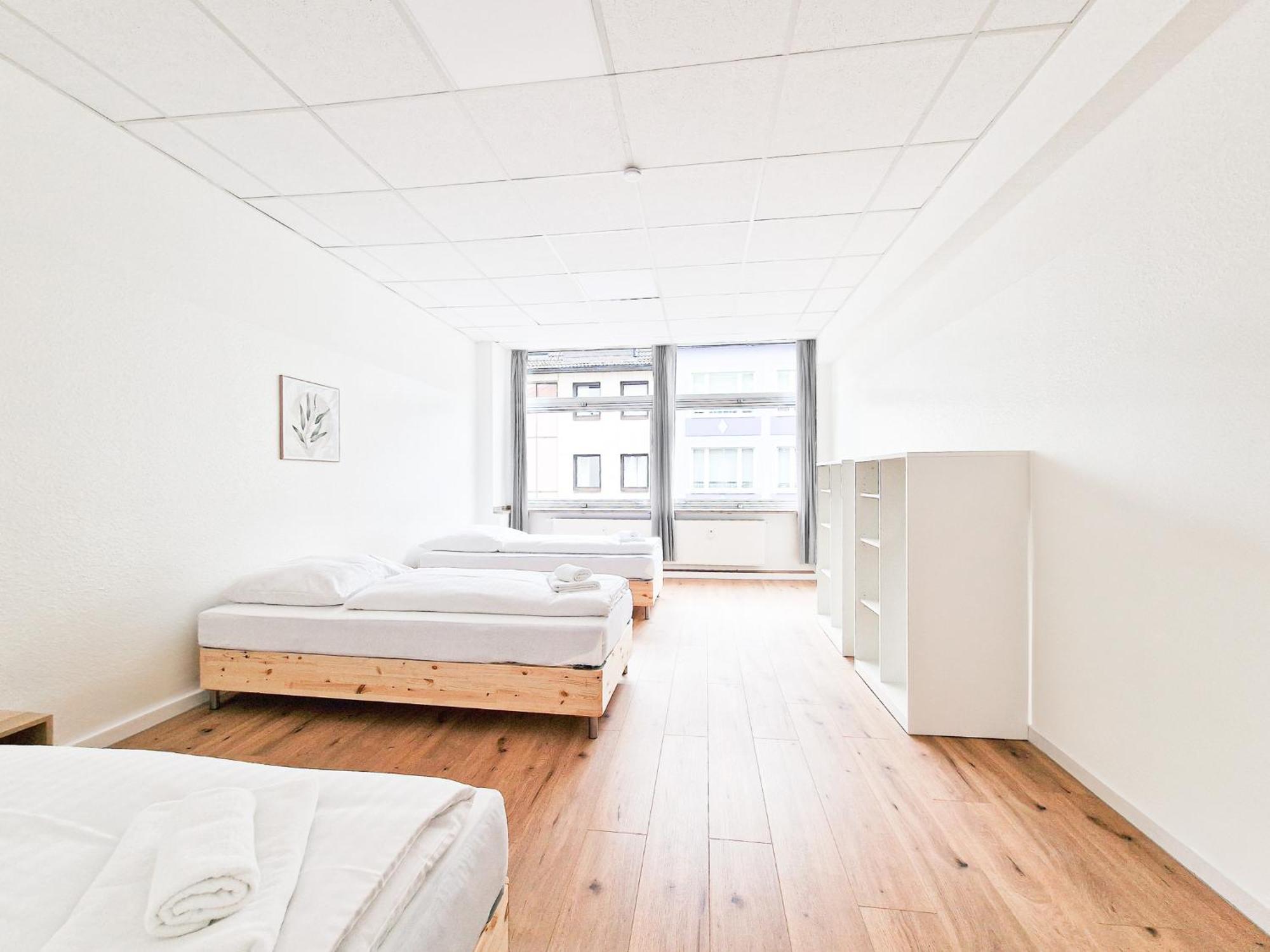 Raj Living - City Center Apartments With 5 Rooms - 10 Min Messe Dus Dusseldorf Luaran gambar