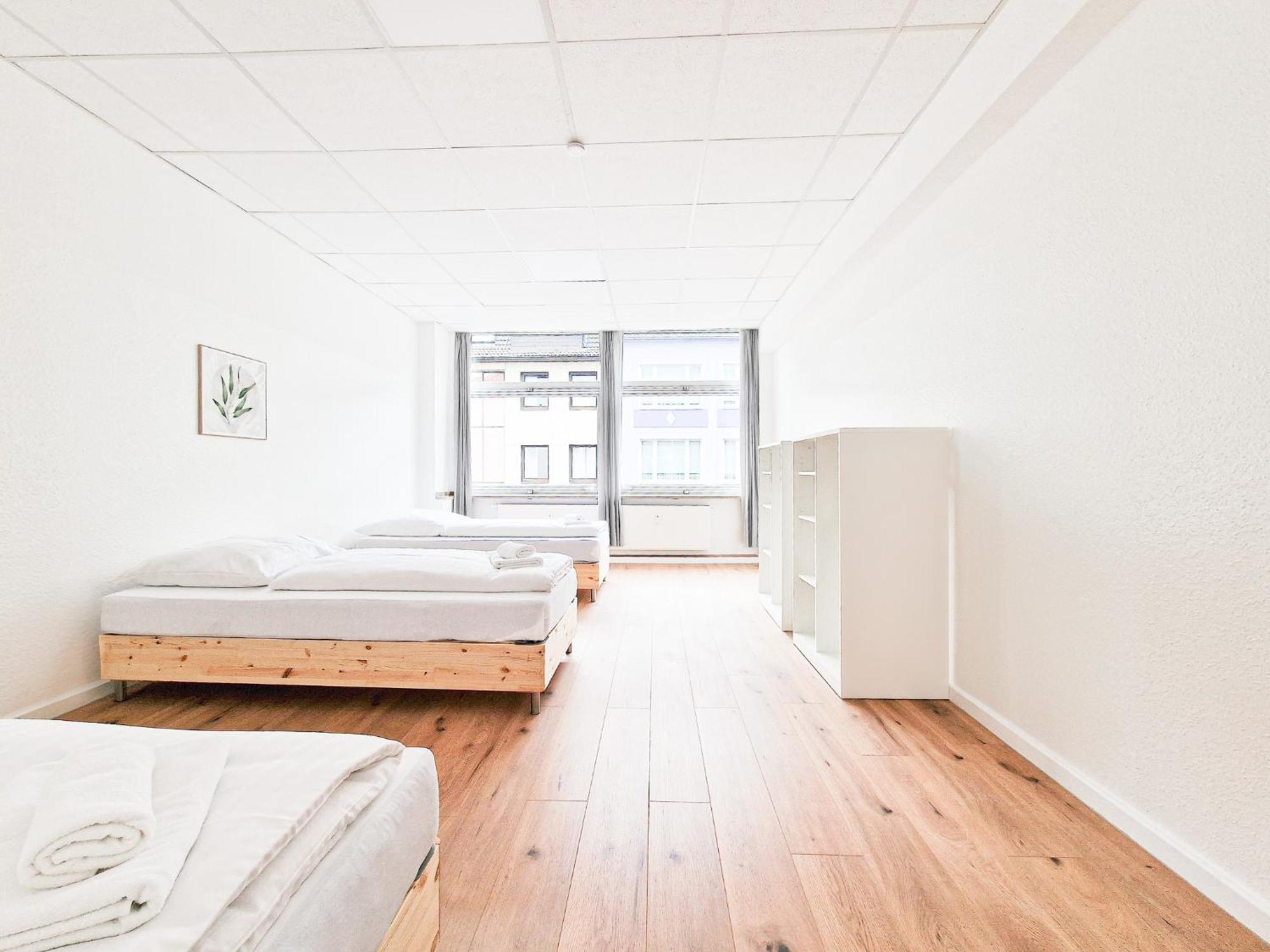 Raj Living - City Center Apartments With 5 Rooms - 10 Min Messe Dus Dusseldorf Luaran gambar