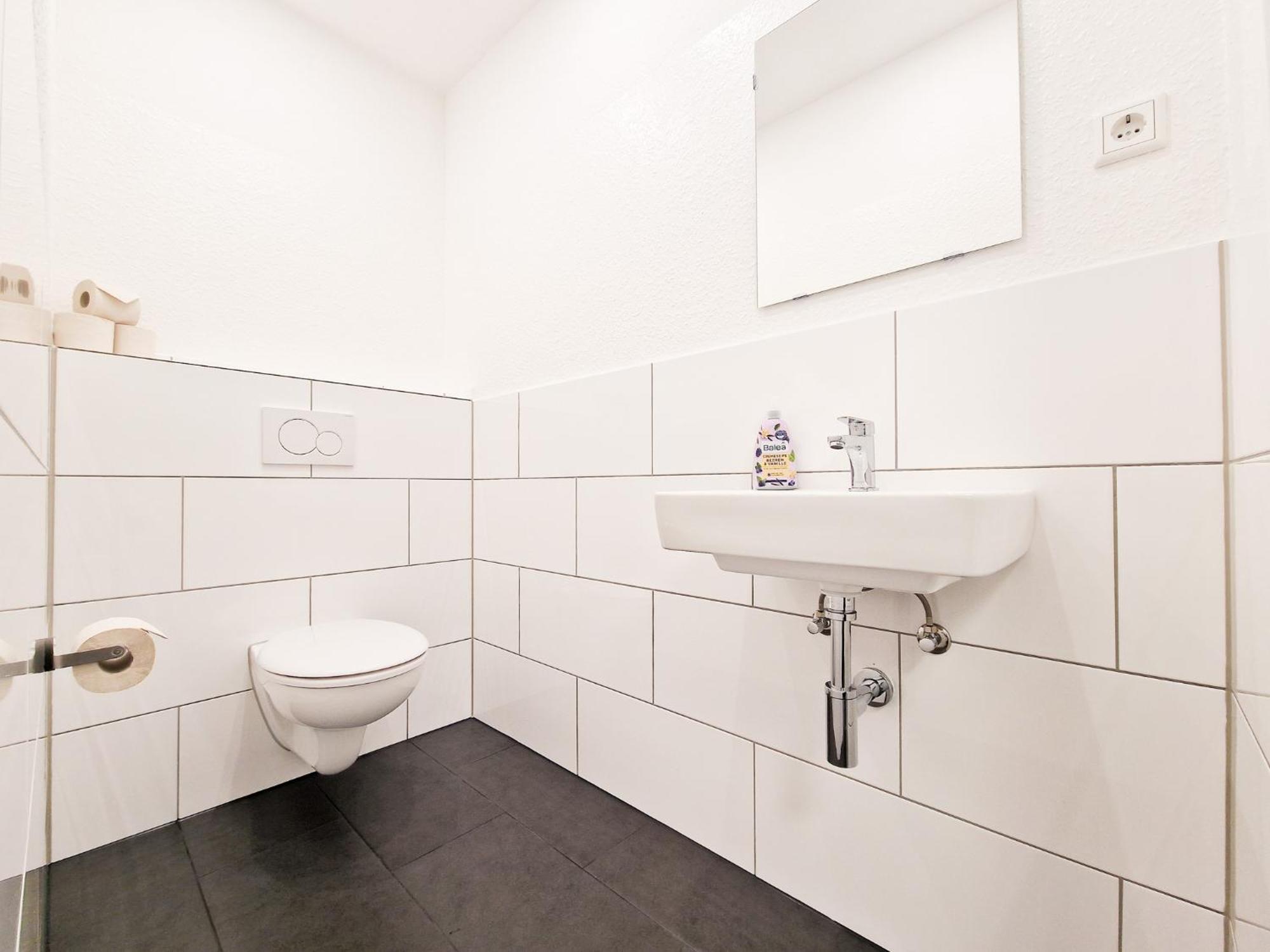 Raj Living - City Center Apartments With 5 Rooms - 10 Min Messe Dus Dusseldorf Luaran gambar