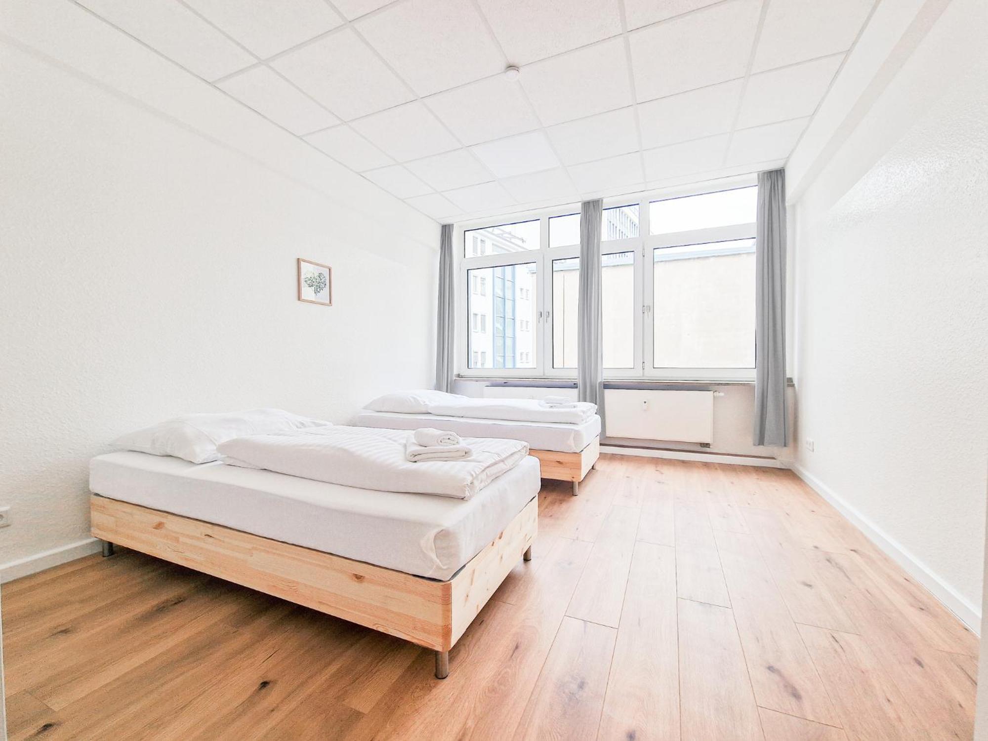 Raj Living - City Center Apartments With 5 Rooms - 10 Min Messe Dus Dusseldorf Luaran gambar