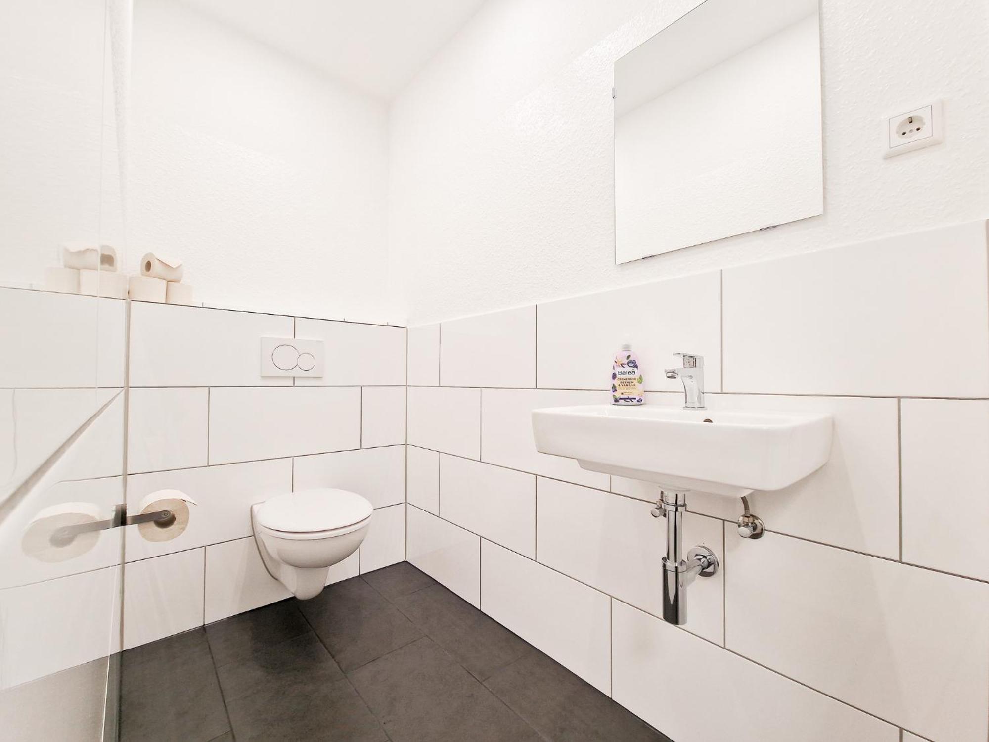 Raj Living - City Center Apartments With 5 Rooms - 10 Min Messe Dus Dusseldorf Luaran gambar