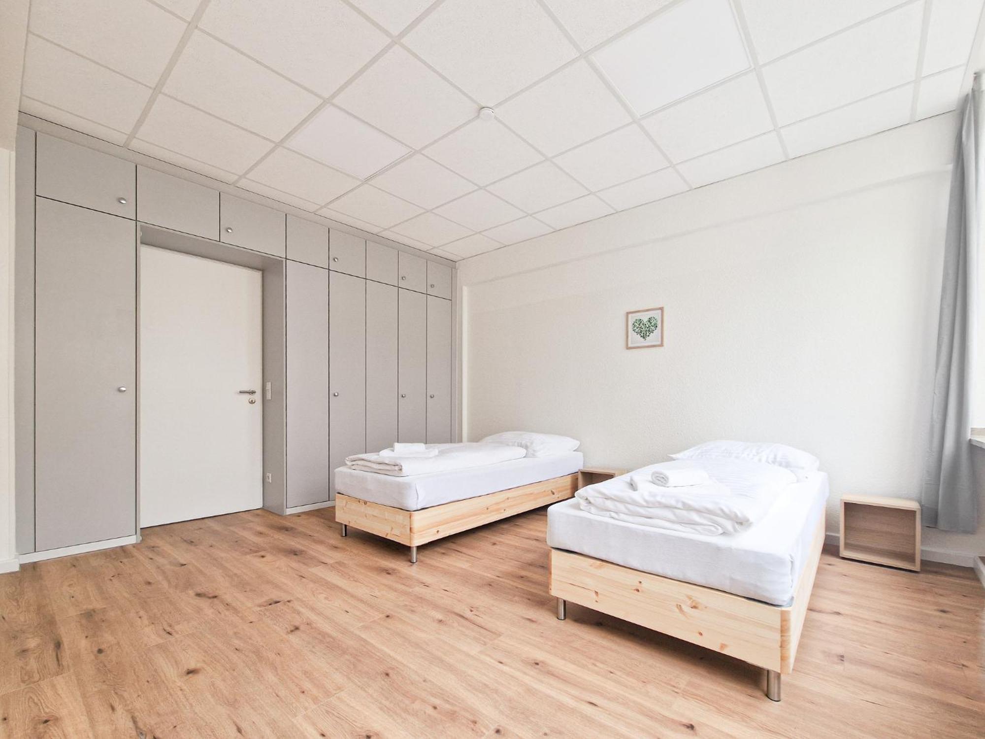 Raj Living - City Center Apartments With 5 Rooms - 10 Min Messe Dus Dusseldorf Luaran gambar
